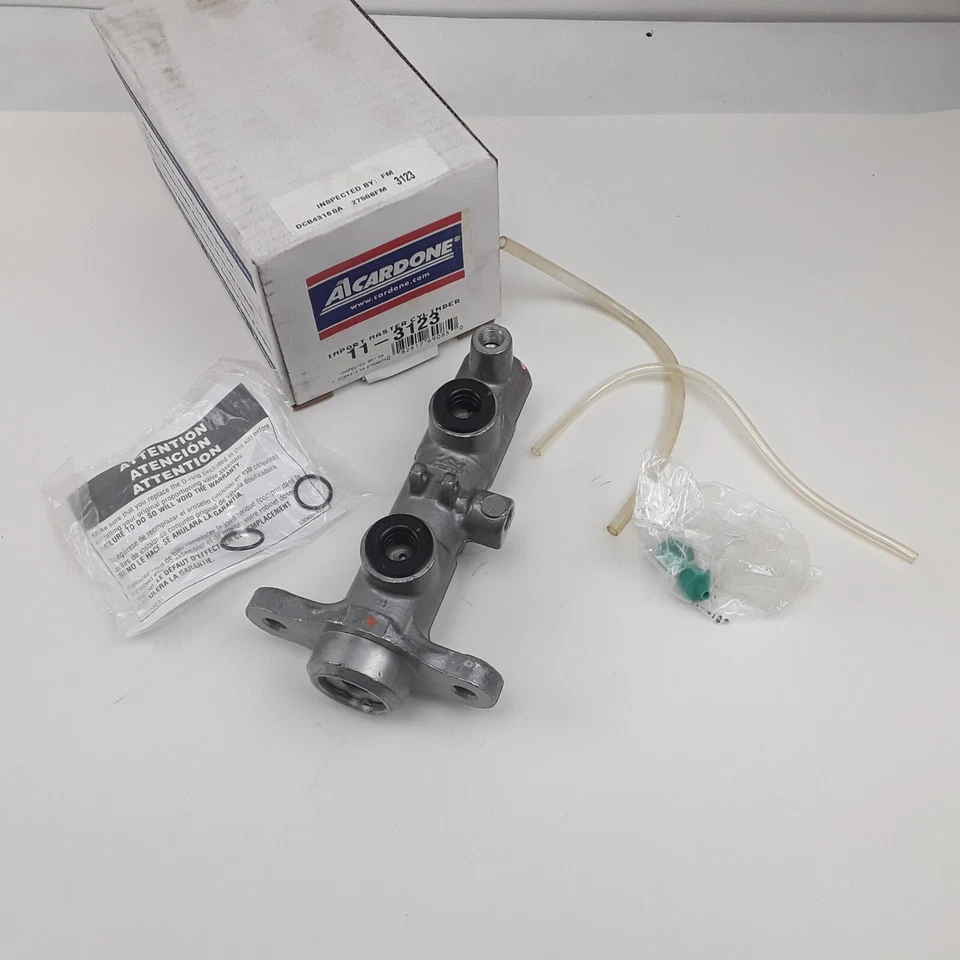 Cilindro maestro de freno Cardone 11-3123 Reman para 2004 2005 2006 Mitsubishi Galant Foto 1 de 4
