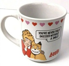 Vintage Annie Coffee Mug Applause 1982 Never Fully Dressed Without A Smile