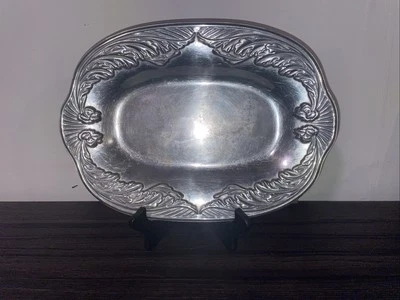 Vintage Discontinued Wilton Armetale Silver Acanthus Rectangular Tray - Image 1 of 4