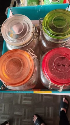 Tarros altos de vidrio Foto 1 de 3