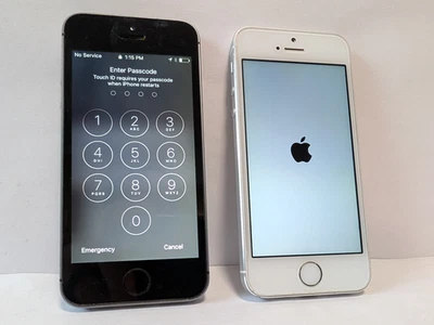 Lote de (2) Apple iPhone 5s A1533 - SIN PROBAR Para Repuestos Reparación No Funciona Foto 1 de 4