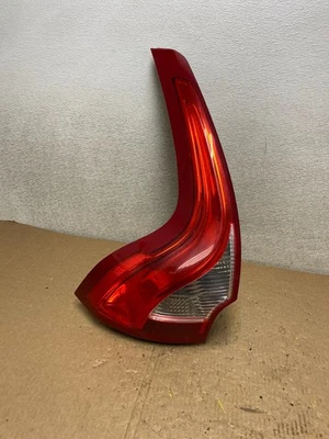 Luz trasera lateral izquierda Volvo XC60 2009 a 2011 conductor OEM V0082 DW Foto 1 de 4