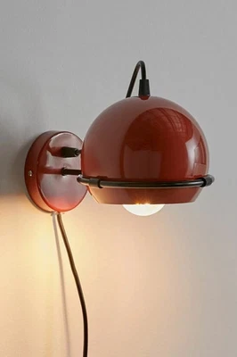 Denney Sconce Mid Century Brass Lamps Lighting Wall Plug in Fixture Blood Red Foto 1 de 4