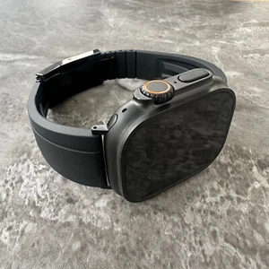 Czarny gumowy pasek do zegarka OYSTERFLEX do NOWEGO czarnego Apple Watch Ultra 49mm - Zdjęcie 1 z 24