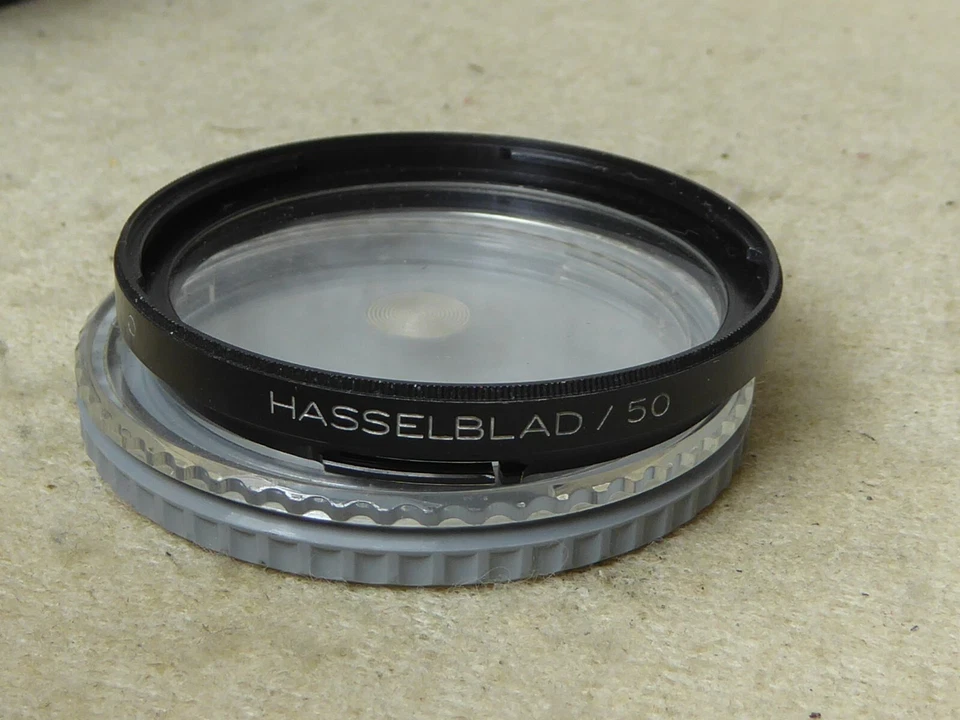 HASSELBLAD BAY 50 1X HZ - 0 SKYLIGHT FILTER  VGC  1 X - 0 - Image 1 of 4