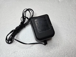 HON-KWANG D12-50 12VDC 15 Watt CLASS 2 TRANSFORMER AC POWER ADAPTER - Picture 1 of 3