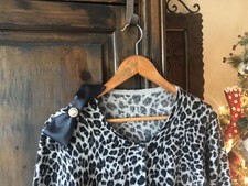 gorgeous 100% Cashmere Sweater Cardigan Bow Rhinestone Fab animal Leopard M
