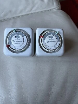 Two Vintage 1980's Good Working Intermatic Electric Light etc Timers - Изображение 1 из 2
