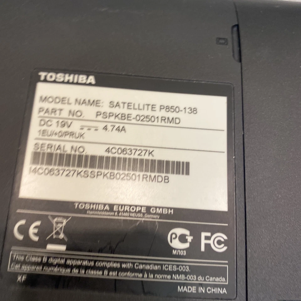 Toshiba Satelite Pro C850 Core i3-3 4 GB No Hdd Spares Repair Bargain Laptop - Image 1 of 4