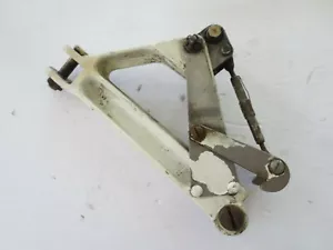 PIPER ARROW PA28R LEFT MAIN GEAR TRUSS ASSY -- PART # 67025-05 - Picture 1 of 8
