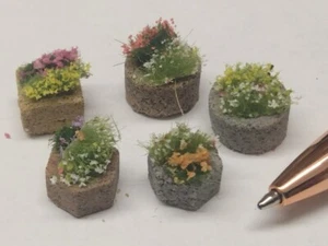 H0 1:87 - 5x Pflanztrog Pflanzkübel Blumenkübel Blumenkasten - Bild 1 von 3