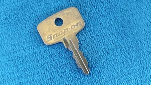 Snap On Tool Box Key OEM Replacement for Vintage Series Y12. - Picture 1 of 6