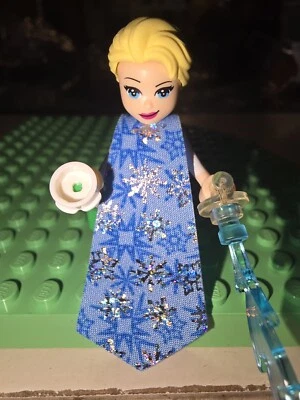 Lego Disney Princess MiniFigure, ANNA with Snowflakes on Cape & Wand From43172 - Image 1 of 2