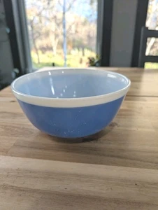 Vintage Pyrex Americana Blue 2 1/2 Quart Mixing Bowl With White Band 403 - Picture 1 of 10