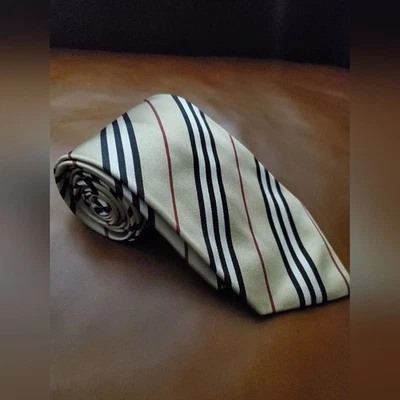 Auténtica corbata Burberry clásica a rayas de seda roja negra tostada Foto 1 de 4