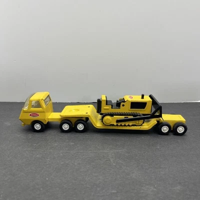 Tiny Tonka Pressed Steel Tractor & Lowboy Trailer With Bulldozer (1754) - Image 1 of 4