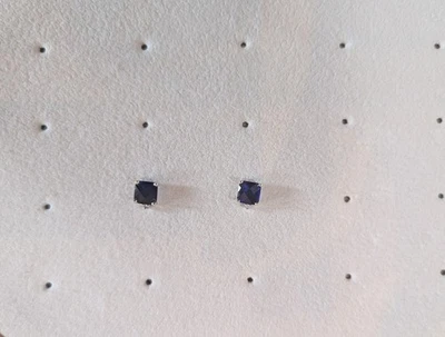 14 WG Sapphire Earrings - Image 1 of 4