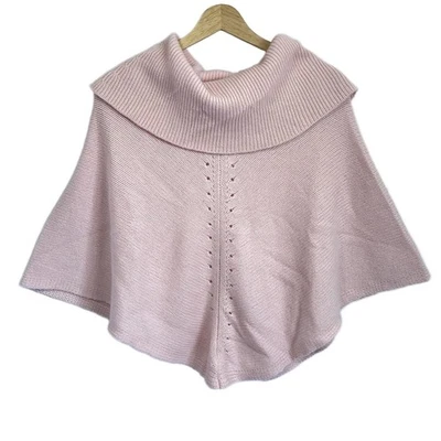 Auth BCBGMAXAZRIA - Light Pink Women's Poncho - Image 1 of 4