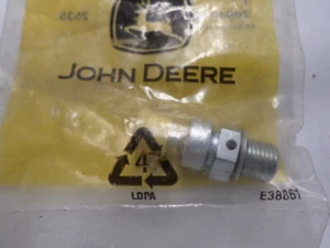 Genuine John Deere OEM decompression valve PS05775 fast shipper to buyer - Picture 1 of 2