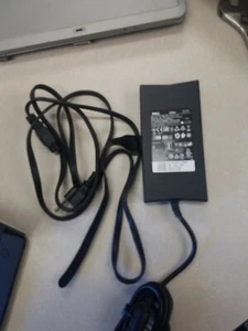 Genuine Dell Laptop Charger AC Adapter Power Supply LA130PM121 19.5V 130W - Picture 1 of 4