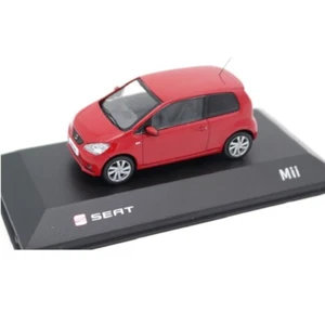 #03 Seat Mii Colore rosso auto 1:43 IXO Fiescher Diecast - Foto 1 di 2