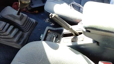 Nissan Pathfinder 1995 conjunto de manija de freno de estacionamiento OEM freno eléctrico de emergencia Foto 1 de 4