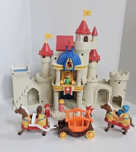 Vtg Royal Palace Playset Spectra Knights w/ Figures King Horses Nearly Complete - Picture 1 of 20
