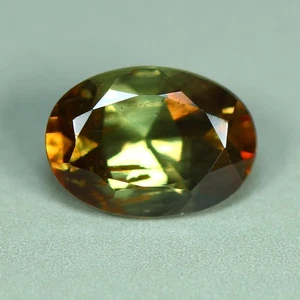 0,83 Cts_Antiguo_100 % Natural Sin Calentar Doble Tono Color Andalucita Brasileña - Imagen 1 de 3