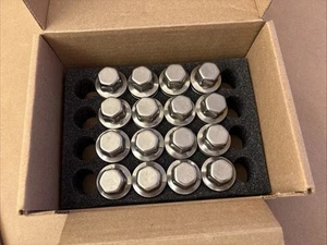 OEM Land Rover Range Rover Lug Nuts VPLWW0142 Silver Color Total Of 16 - Picture 1 of 3