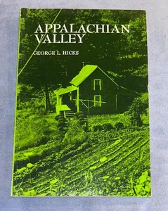 APPALACHIAN VALLEY  GEORGE HICKS  1976  PAPERBACK  HOLT RINEHART AND WINSTON - Picture 1 of 4