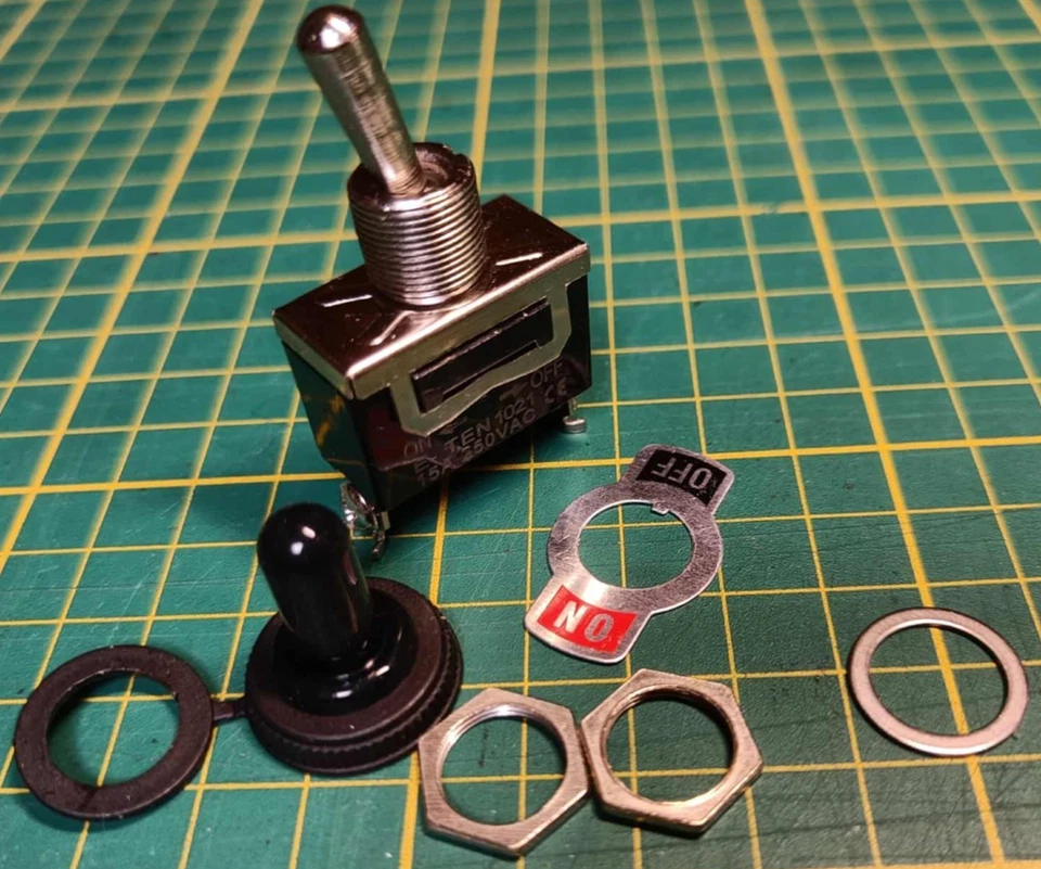 Interrupteur à Bascule - 15A / 250V AC - 2 broches - Photo 1/1