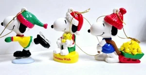 4 Piezas Cacahuetes Snoopy Woodstock Lucy Navidad Adornos Trineo Patinaje PVC 2.5" - Imagen 1 de 24
