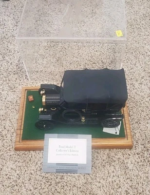 Franklin Mint Ford Model T Diecast Car in case COA - Image 1 of 4