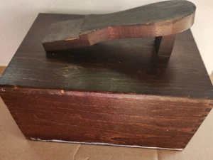 Caja de madera rústica limpiabotas vintage con compartimento de almacenamiento - Imagen 1 de 14