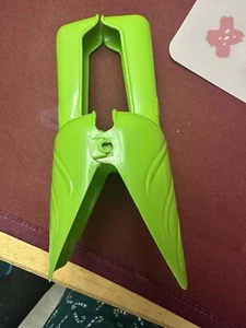 Vintage 1988 Green Helper Hole Digger Garden Happy Meal Toy - Bild 1 von 3