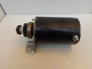 Briggs and Stratton Vertical Starter Motor 795121 (24AG1-2) - Picture 1 of 5