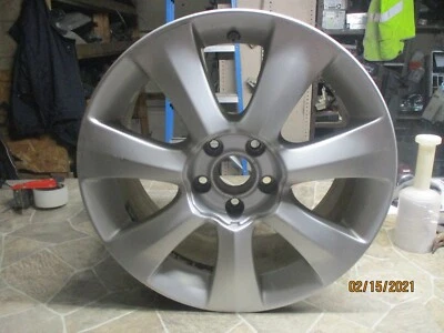 🥇2006-2014 SUBARU TRIBECA 轮圈 RIM 库存 18x8 5 LUG 115 毫米 7 SPOKE ALLOY 银色 — 第 1/4 张图片