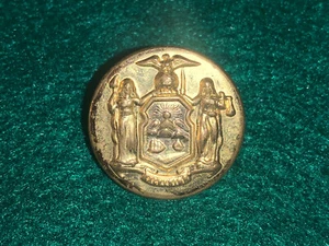 VINTAGE 7/8” BRASS EXCELSIOR BUTTON BY SUPERIOR QUALITY - Picture 1 of 3