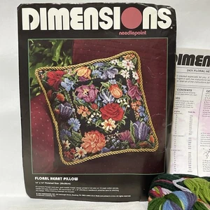 Kit de punta de aguja Dimensiones - ALMOHADA CORAZÓN FLORAL #2431 Kit completo - Imagen 1 de 6