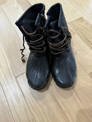 6 码 Tillis 女式鸭靴 Steve Madden 预穿 — 第 1/3 张图片