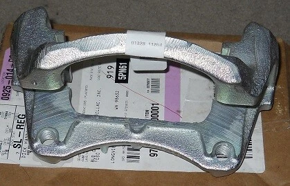 Soporte de freno derecho Chevrolet Malibu 2004-12 nuevo de lote Foto 1 de 1