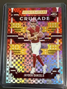 Panini Rookies & Stars 2024 - Crusade Jayden Daniels #C-JDS Red Plaid (RC) - Imagen 1 de 10