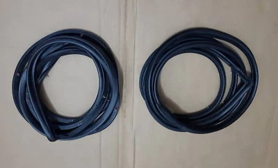 DAIHATSU FEROZA ROCKY SPORTRAK FOURTRAK FRONT DOOR WEATHERSTRIPS SUB-ASSY LH+RH Foto 1 de 4