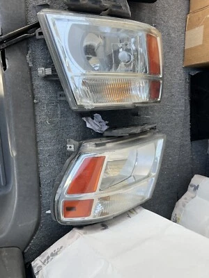 Conjunto de faros - Certificado NSF TYC 20-9470-00-1. Par Foto 1 de 2