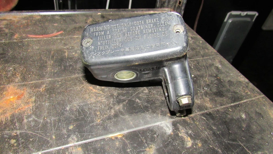 1996 Honda CBR600 F3 cilindro mestre de freio dianteiro - Imagem 1 de 1