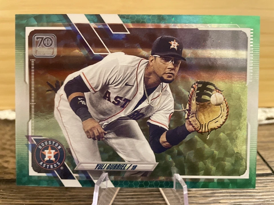 2021 Topps Series 1 Baseball Yuli Gurriel Green Foil Ice /499 🔥🔥🔥 - Image 1 of 2