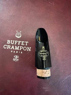 Boquilla Clarinete Buffet Crampon.  Hecho en Francia Foto 1 de 4