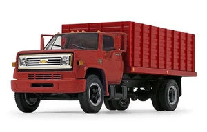 First Gear 10-4253 1:34 1970s Chevrolet C65 Red Grain Truck with Corn Load - Picture 1 of 1
