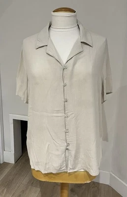 Debenhams Classics Cream Short Sleeved Blouse Ladies Size 18 (618) - Image 1 of 4