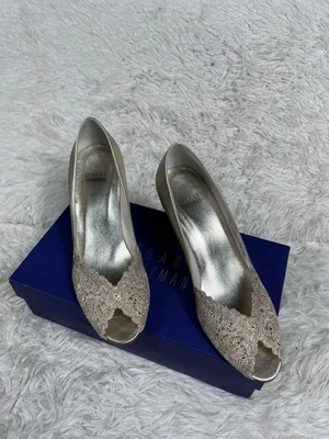 Stuart Weitzman Shoes Womens Size 7.5 Gold Chantilly Lace Peep Toe Heels Dressy - Image 1 of 4